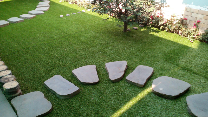 Illustration for article titled Why the Popularity
of Artificial Plant Landscaping Idea is increasingÂ